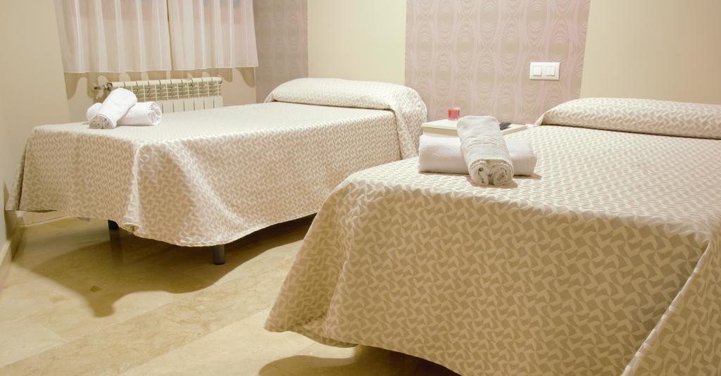 טרואל Hostal El Bugar מראה חיצוני תמונה